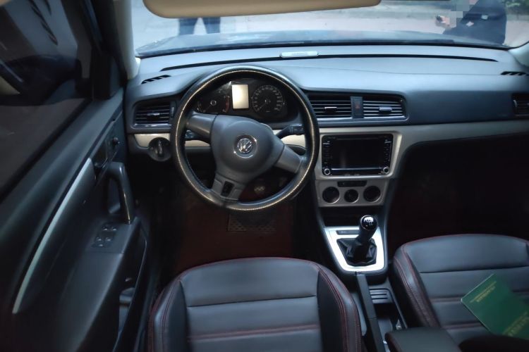 Used Volkswagen Lavida 2013 Revised Classic 1.6L Manual Fashion Edition Steering Wheel