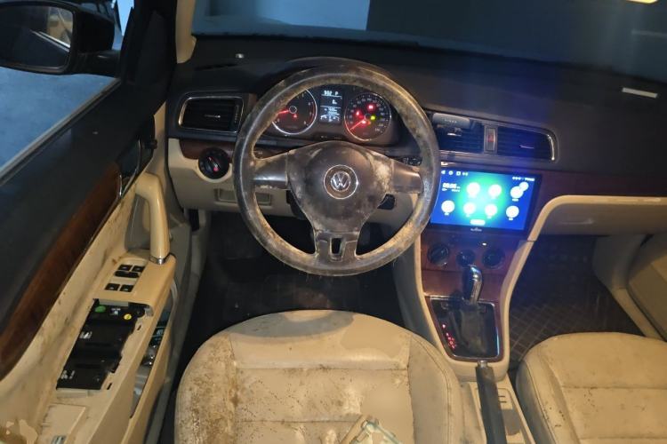 Used Volkswagen Lavida 2013 1.4TSI DSG Comfort Edition Steering Wheel