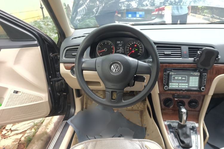 Used Volkswagen Lavida 2013 1.4TSI DSG Comfort Edition Steering Wheel