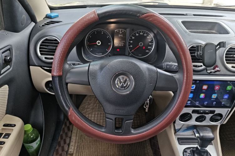 Used Volkswagen Lavida 2013 Classic 1.6L Automatic Fashion Edition Steering Wheel