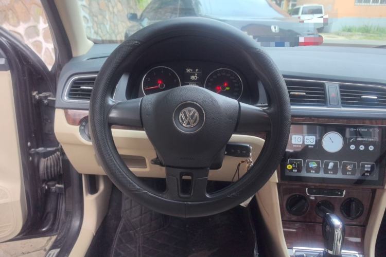 Used Volkswagen Lavida 2013 Restyled Classic 1.6L Automatic Comfort Edition Steering Wheel