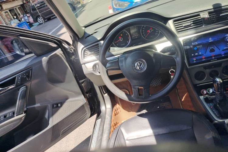 Used Volkswagen Lavida 2013 Restyled Classic 1.6L Automatic Comfort Edition Steering Wheel