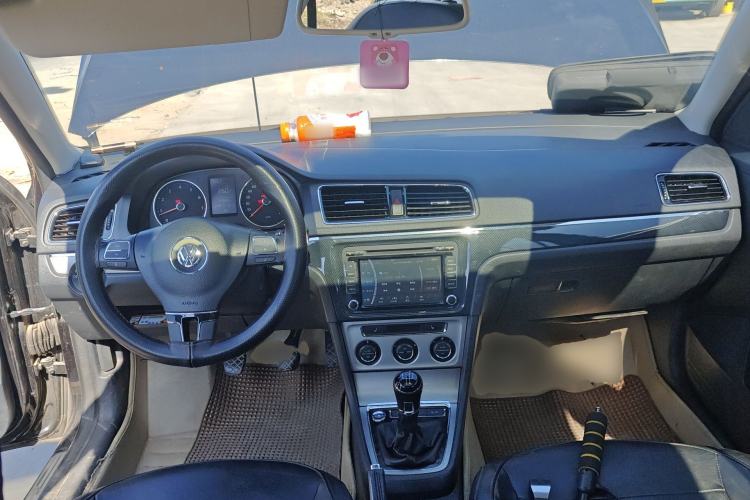 Used Volkswagen Lavida 2013 1.4 TSI Manual Luxury Edition Steering Wheel