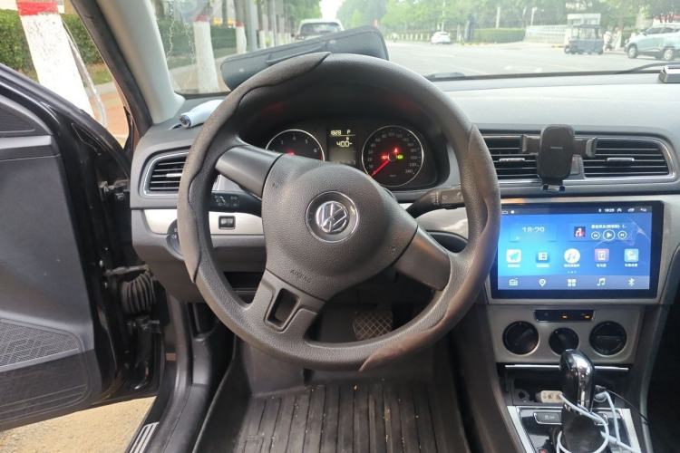 Used Volkswagen Lavida 2013 Restyled Classic 1.6L Automatic Comfort Edition Steering Wheel