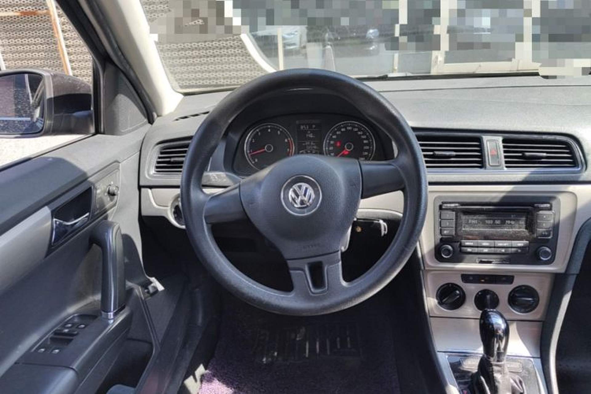Used Volkswagen Lavida 2013 1.4TSI DSG Comfort Edition Steering Wheel