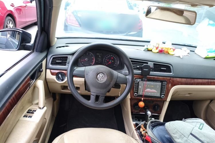 Used Volkswagen Lavida 2013 1.4TSI DSG Comfort Edition Steering Wheel
