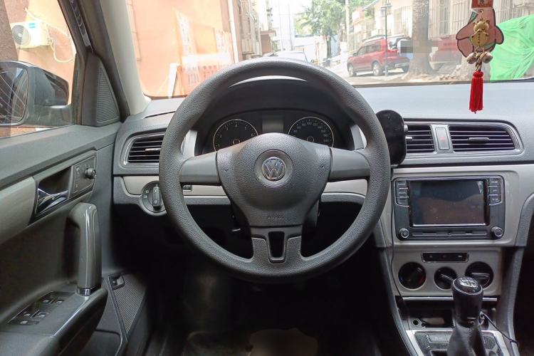 Used Volkswagen Lavida 2013 Restyled Classic 1.6L Manual Comfort Edition Steering Wheel