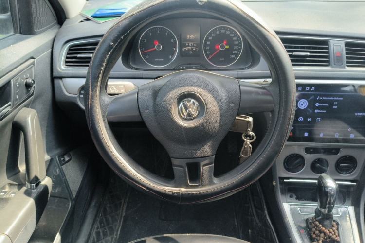 Used Volkswagen Lavida 2013 Restyled Classic 1.6L Automatic Comfort Edition Steering Wheel