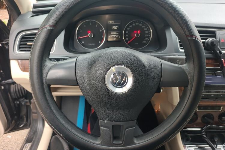 Used Volkswagen Lavida 2013 Restyled Classic 1.6L Manual Comfort Edition Steering Wheel