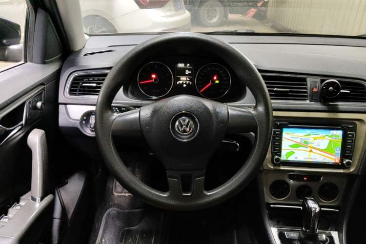 Used Volkswagen Lavida 2013 Revised Version 1.4 TSI DSG Comfort Edition Steering Wheel