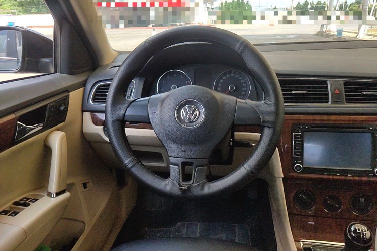 Used Volkswagen Lavida 2013 1.4TSI Manual Comfort Edition Steering Wheel
