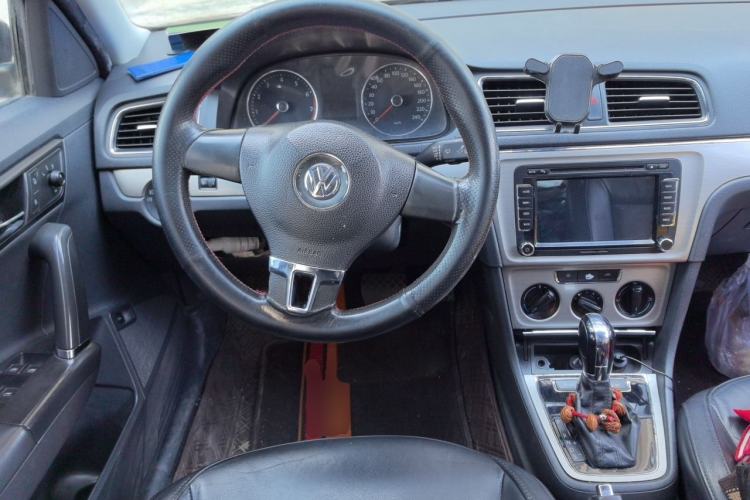 Used Volkswagen Lavida 2013 Restyled Classic 1.6L Automatic Comfort Edition Steering Wheel