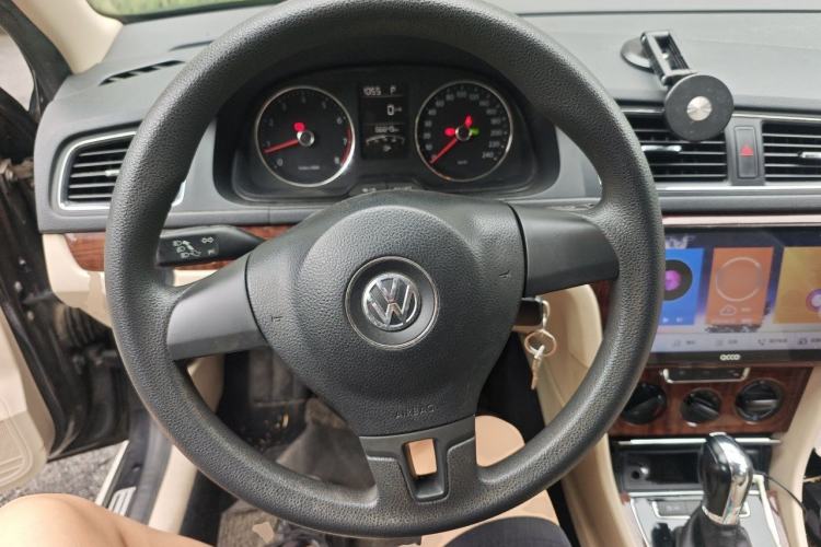 Used Volkswagen Lavida 2013 Restyled Classic 1.6L Automatic Comfort Edition Steering Wheel