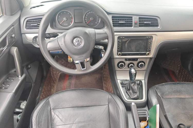 Used Volkswagen Lavida 2013 Revised Version 1.4 TSI DSG Comfort Edition Steering Wheel