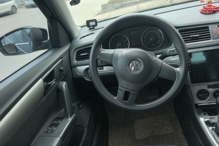 Used Volkswagen Lavida 2013 Restyled Classic 1.6L Automatic Comfort Edition Steering Wheel