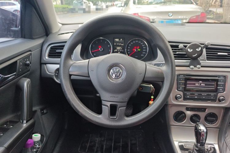 Used Volkswagen Lavida 2013 Restyled Classic 1.6L Automatic Comfort Edition Steering Wheel