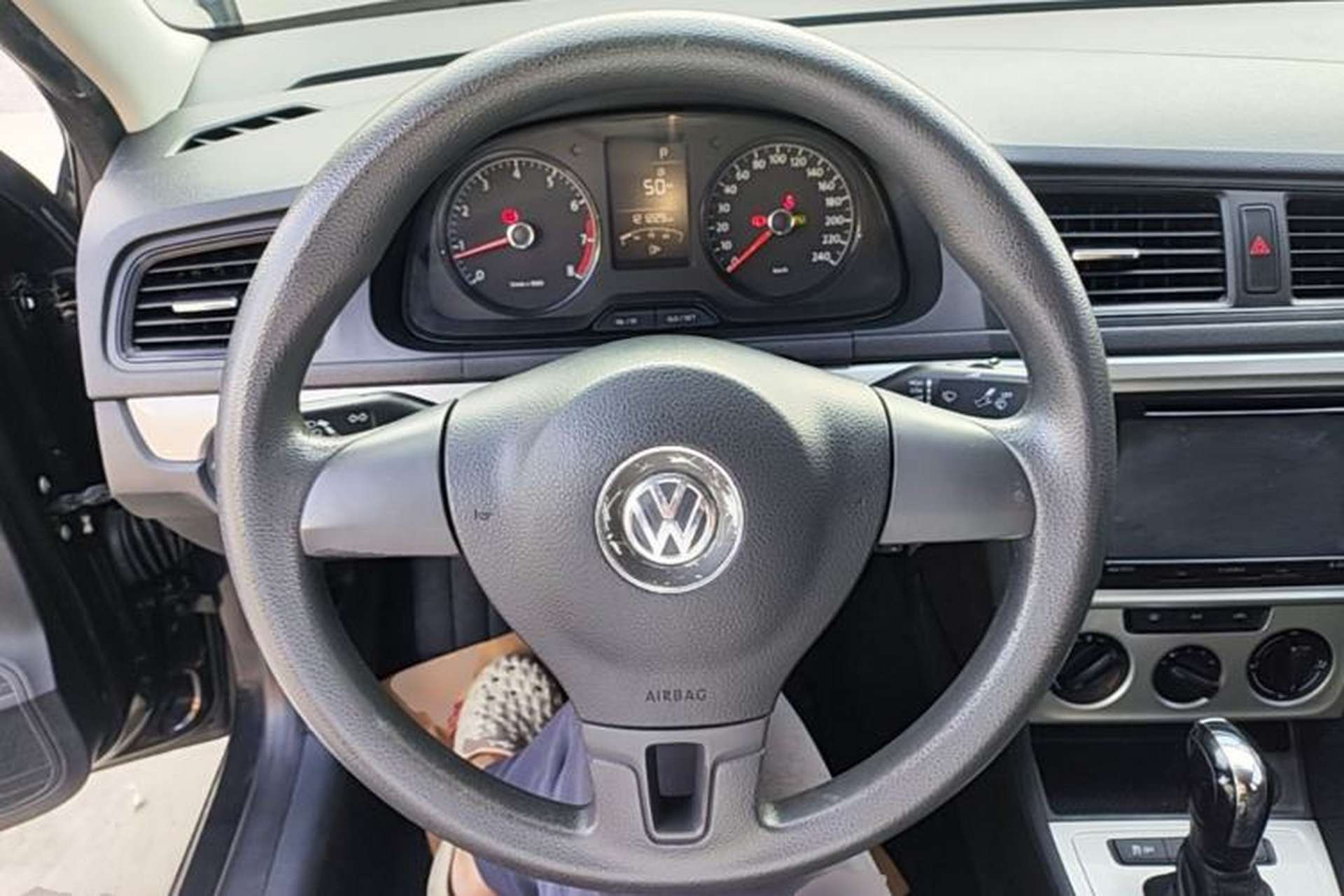 Used Volkswagen Lavida 2013 Revised Classic 1.6L Automatic Fashion Edition Steering Wheel