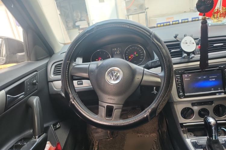 Used Volkswagen Lavida 2013 Restyled Classic 1.6L Automatic Comfort Edition Steering Wheel