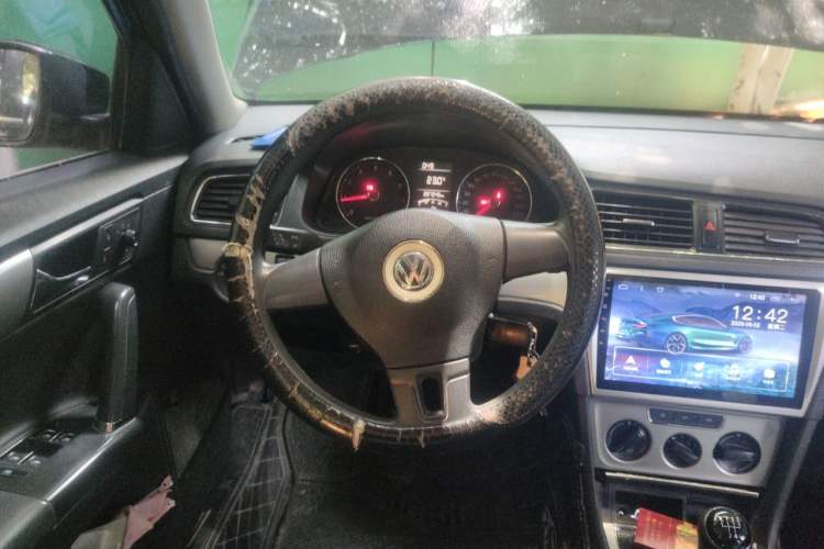 Used Volkswagen Lavida 2013 Restyled Classic 1.6L Manual Comfort Edition Steering Wheel