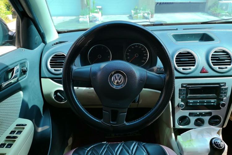 Used Volkswagen Lavida 2013 Classic 1.6L Manual Fashion Edition Steering Wheel