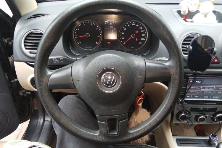 Used Volkswagen Lavida 2013 Classic 1.6L Manual Fashion Edition Steering Wheel