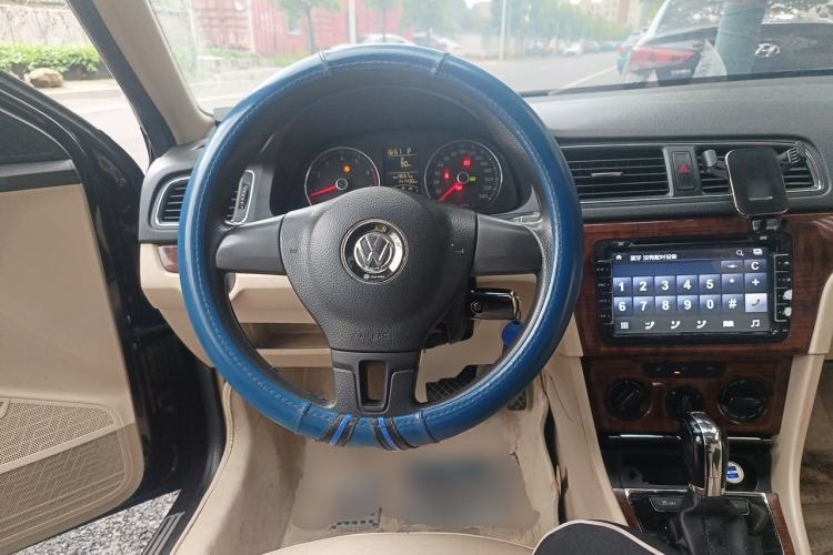 Used Volkswagen Lavida 2013 1.4TSI DSG Comfort Edition Steering Wheel