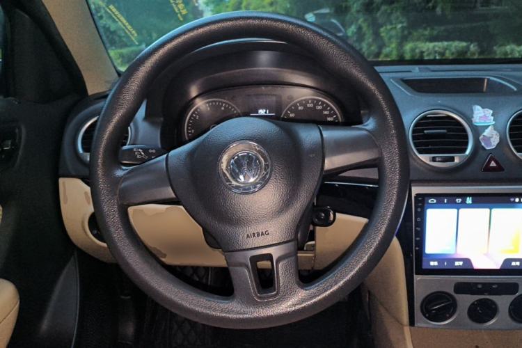 Used Volkswagen Lavida 2013 Classic 1.6L Manual Fashion Edition Steering Wheel