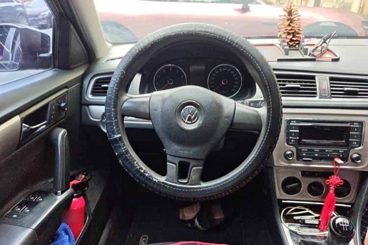 Used Volkswagen Lavida 2013 Restyled Classic 1.6L Manual Comfort Edition Steering Wheel