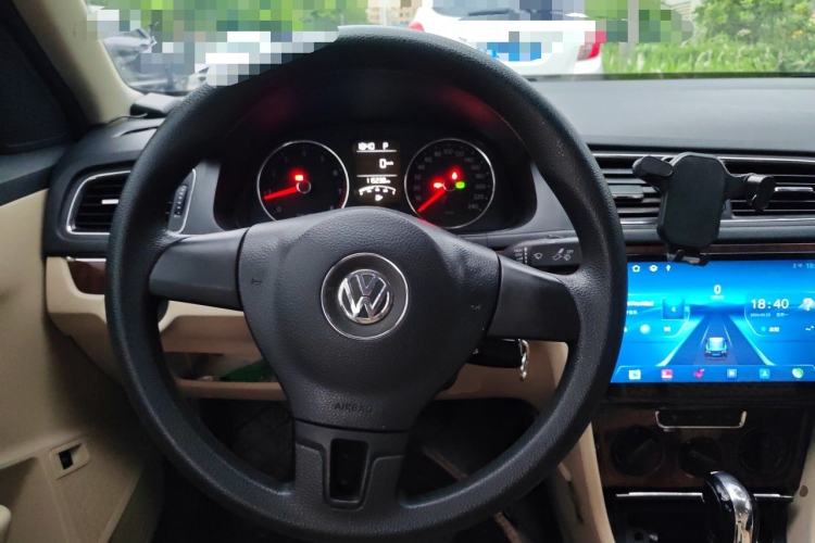 Used Volkswagen Lavida 2013 Restyled Classic 1.6L Automatic Comfort Edition Steering Wheel
