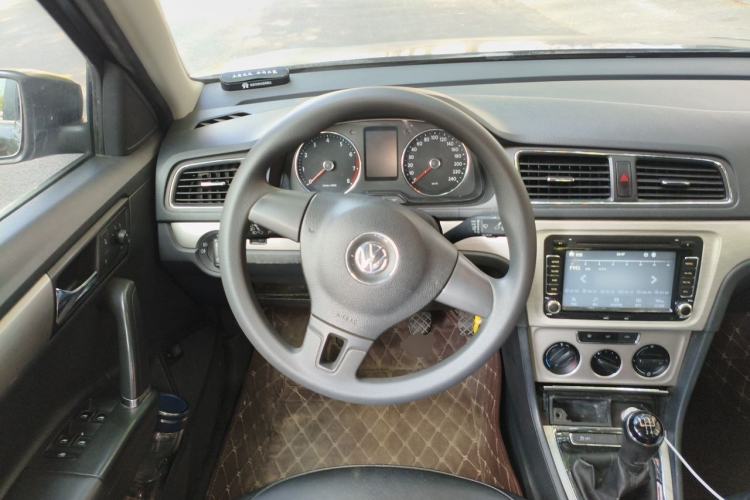 Used Volkswagen Lavida 2013 Restyled Classic 1.6L Manual Comfort Edition Steering Wheel