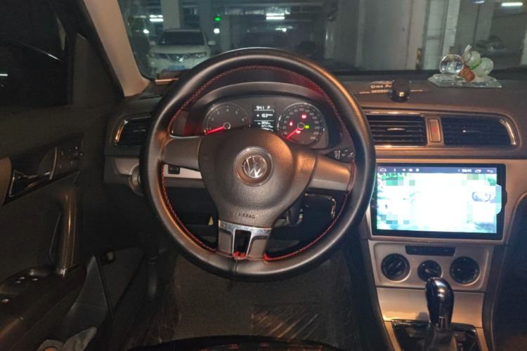 Used Volkswagen Lavida 2013 1.4TSI DSG Comfort Edition Steering Wheel