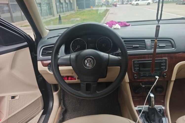 Used Volkswagen Lavida 2013 Restyled Classic 1.6L Automatic Comfort Edition Steering Wheel