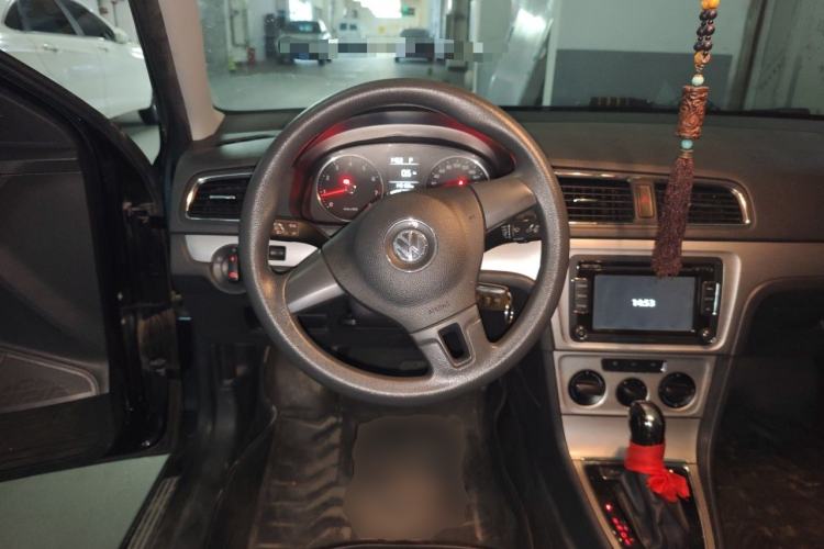 Used Volkswagen Lavida 2013 Revised Version 1.4 TSI DSG Comfort Edition Steering Wheel