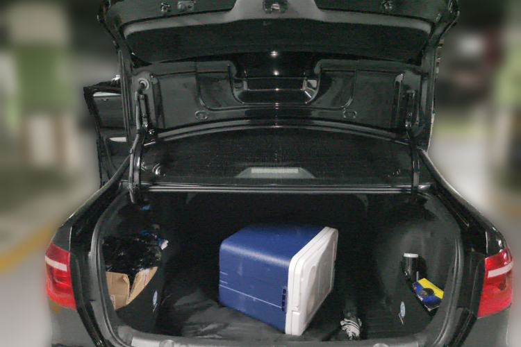 Used Volkswagen Lavida 2013 Revised Classic 1.6L Automatic Fashion Edition Trunk