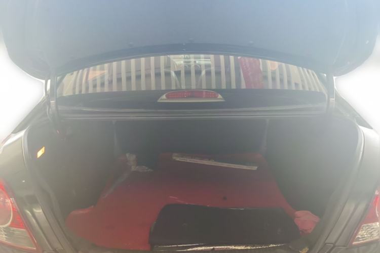 Used Volkswagen Lavida 2013 Classic 1.6L Manual Fashion Edition Trunk
