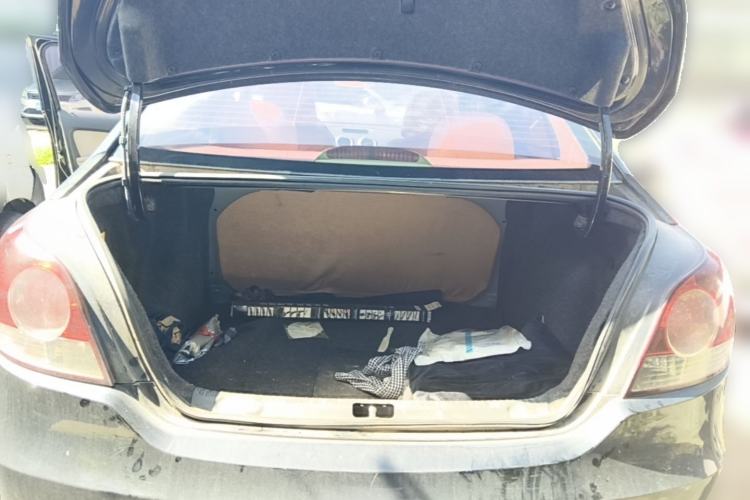 Used Volkswagen Lavida 2013 Classic 1.6L Manual Fashion Edition Trunk