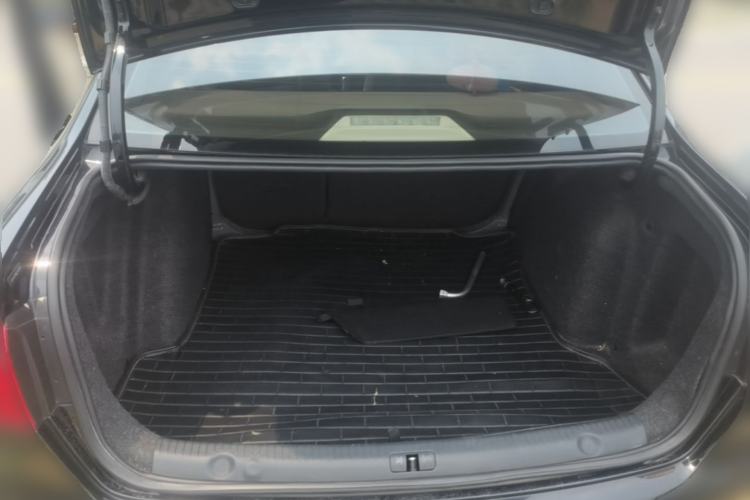 Used Volkswagen Lavida 2013 Restyled Classic 1.6L Automatic Comfort Edition Trunk