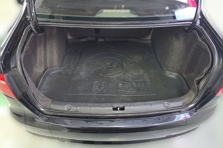 Used Volkswagen Lavida 2013 1.4TSI DSG Comfort Edition Trunk