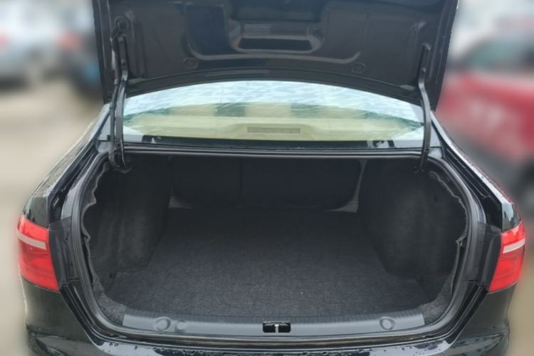 Used Volkswagen Lavida 2013 Restyled Classic 1.6L Automatic Comfort Edition Trunk