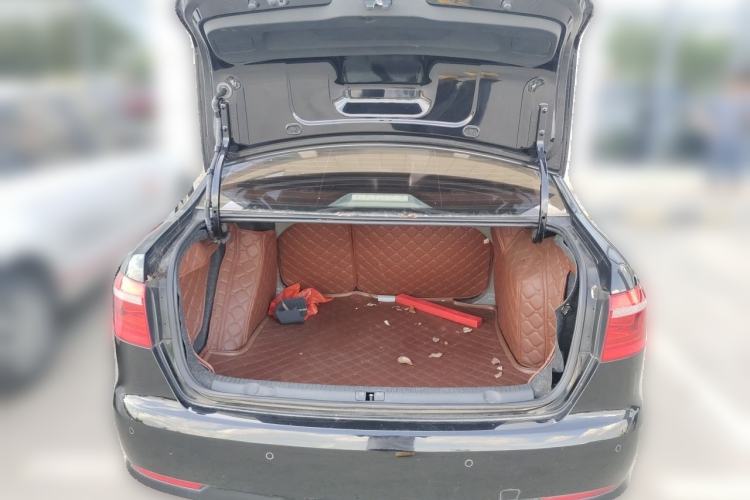 Used Volkswagen Lavida 2013 Restyled Classic 1.6L Automatic Comfort Edition Trunk