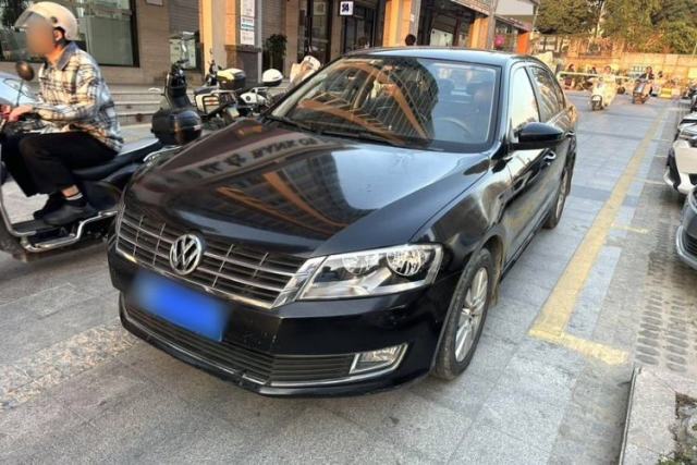 Ojetý Volkswagen Lavida 2013 Revised Version 1.4 TSI DSG Comfort Edition