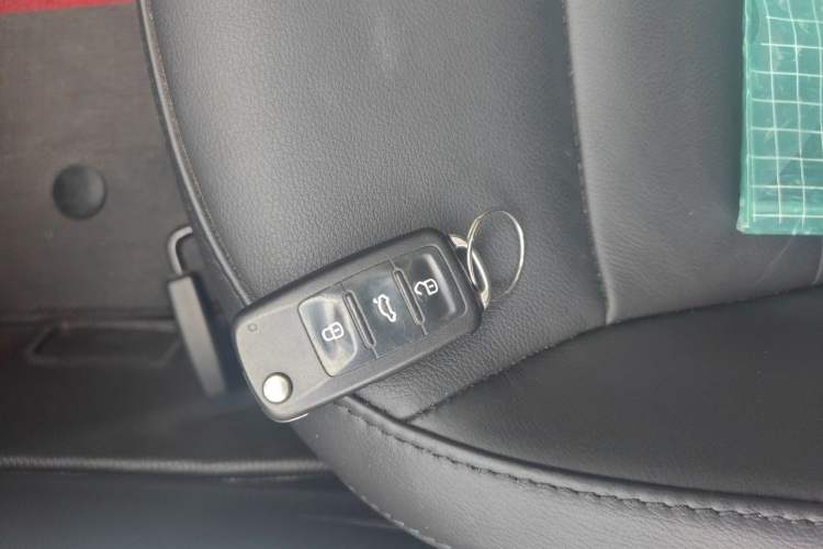 Used Volkswagen Lavida 2013 Restyled Classic 1.6L Automatic Comfort Edition Vehicle Key