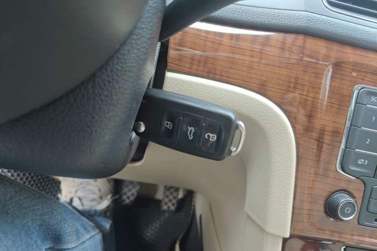 Used Volkswagen Lavida 2013 Restyled Classic 1.6L Automatic Comfort Edition Vehicle Key