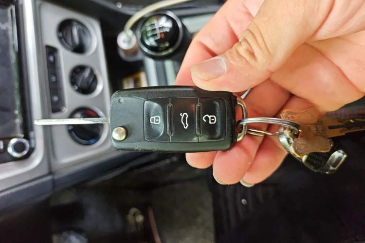 Used Volkswagen Lavida 2013 Revised Classic 1.6L Manual Fashion Edition Vehicle Key