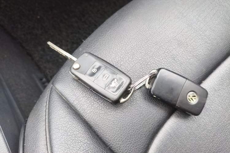 Used Volkswagen Lavida 2013 Revised Classic 1.6L Automatic Fashion Edition Vehicle Key