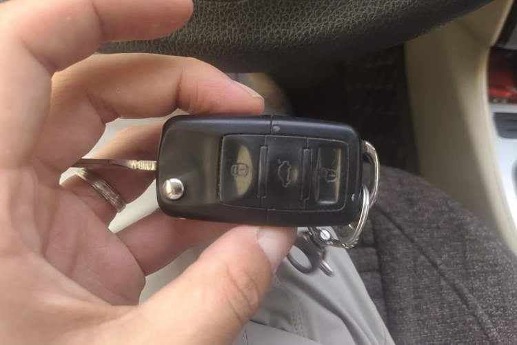 Used Volkswagen Lavida 2013 Classic 1.6L Manual Fashion Edition Vehicle Key