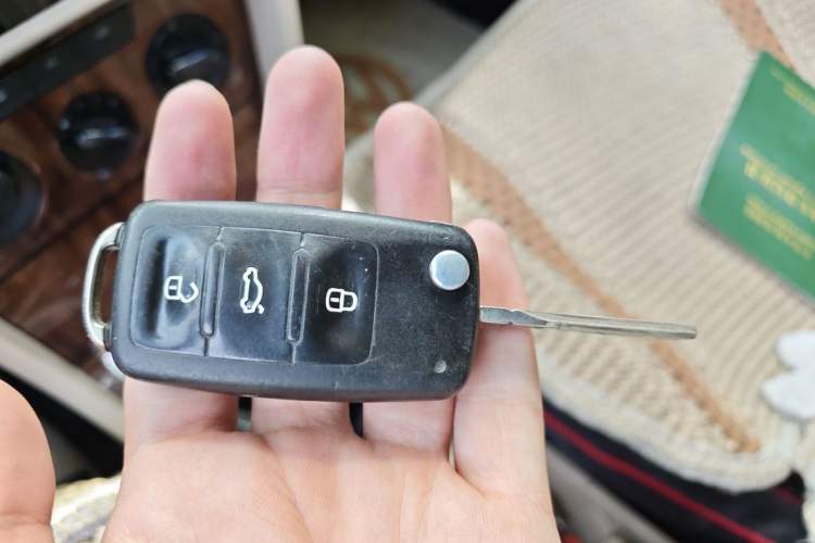 Used Volkswagen Lavida 2013 1.4TSI Manual Comfort Edition Vehicle Key