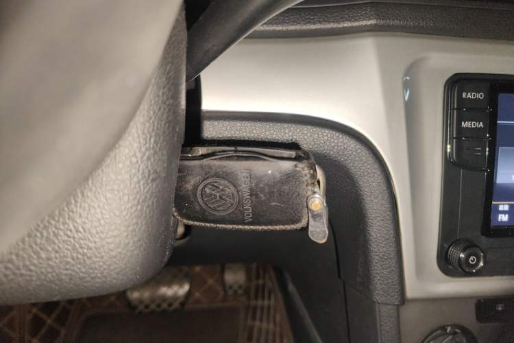 Used Volkswagen Lavida 2013 Revised Classic 1.6L Automatic Fashion Edition Vehicle Key