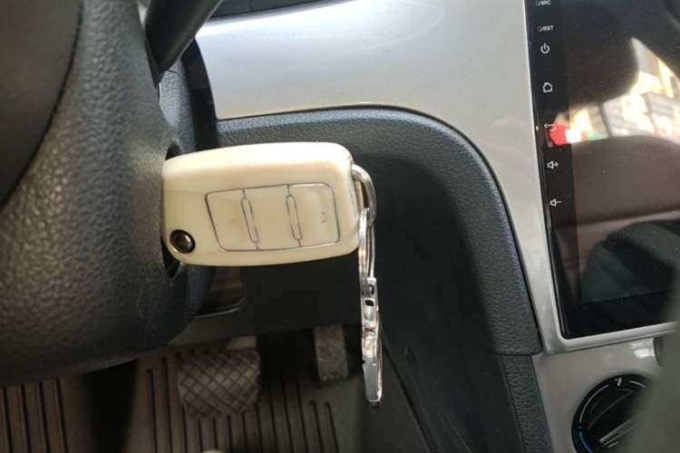 Used Volkswagen Lavida 2013 Revised Classic 1.6L Automatic Fashion Edition Vehicle Key