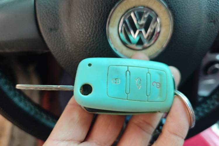 Used Volkswagen Lavida 2013 Revised Classic 1.6L Automatic Fashion Edition Vehicle Key